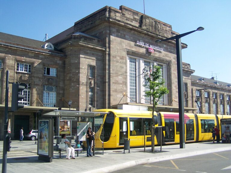 Gare de Mulhouse par Florian Pépellin est sous licence CC BY-NC-SA 2.0